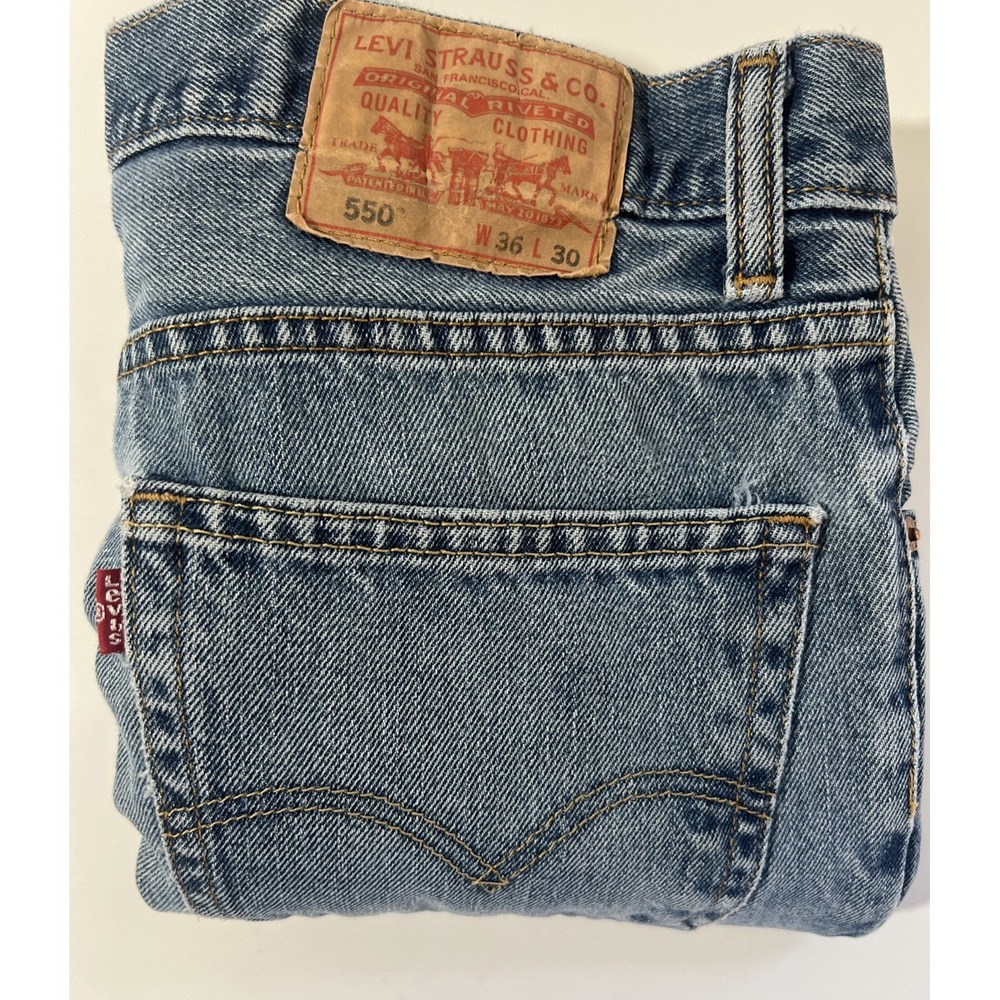 Levis 550 Jeans Mens 36x30 Blue Relaxed Fit Straight Medium Wash Denim Pants